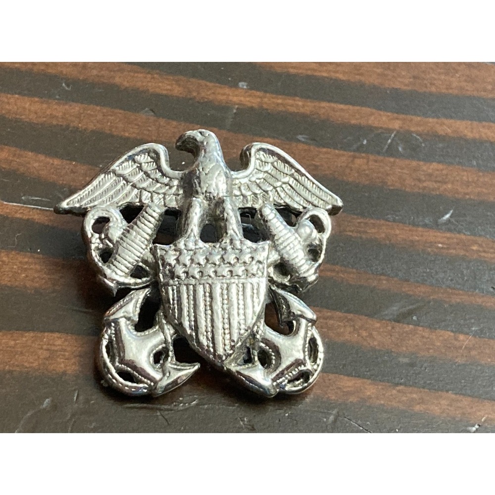 Vintage US Navy Officer's Cap Insignia Lapel Pin Military Eagle Silver Toned